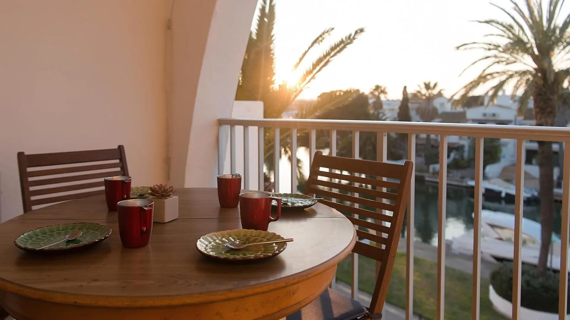 Welcs Estudio 229 Emp Con Vista Al Canal Empuriabrava Spain