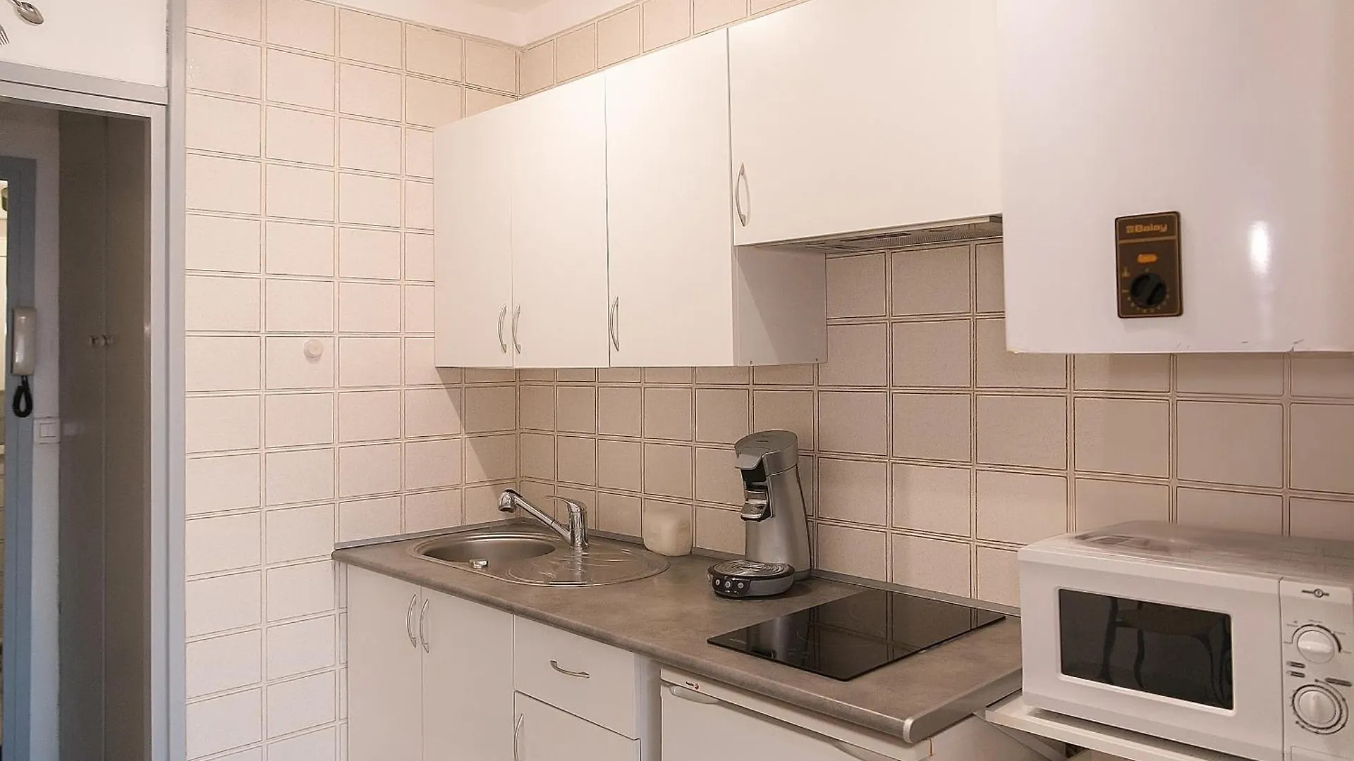 Welcs Estudio 229 Emp Con Vista Al Canal Empuriabrava Spain