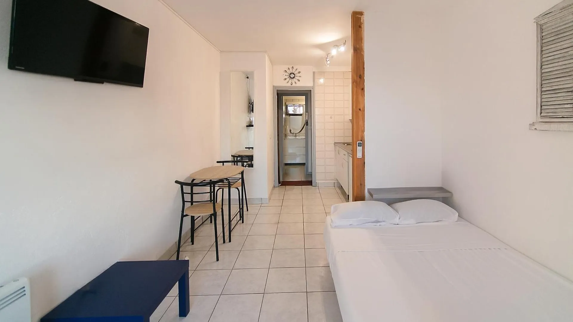 Welcs Estudio 229 Emp Con Vista Al Canal Empuriabrava 0*,  Spain